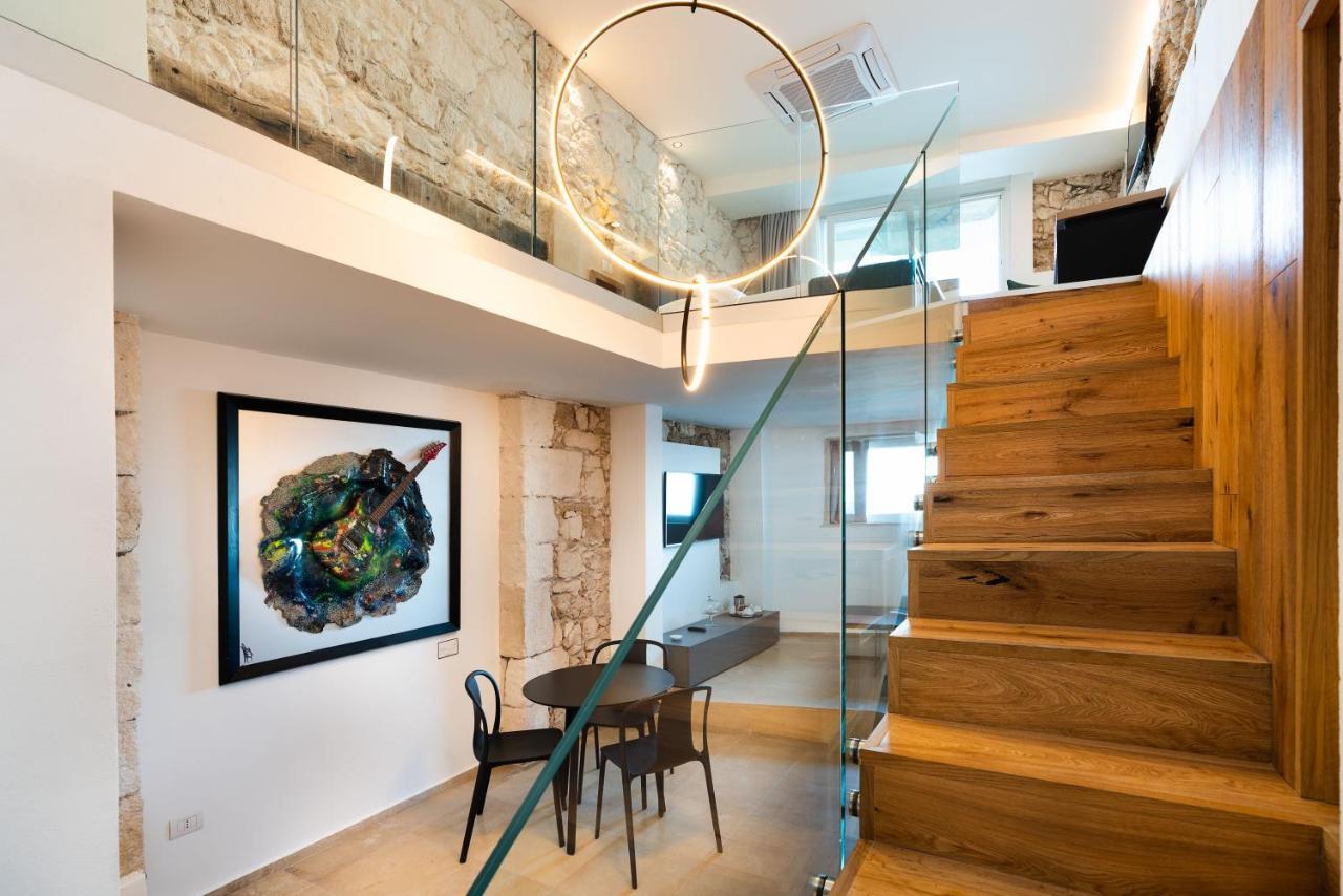 Re Dionisio Luxury Suites Syrakusa Exteriör bild