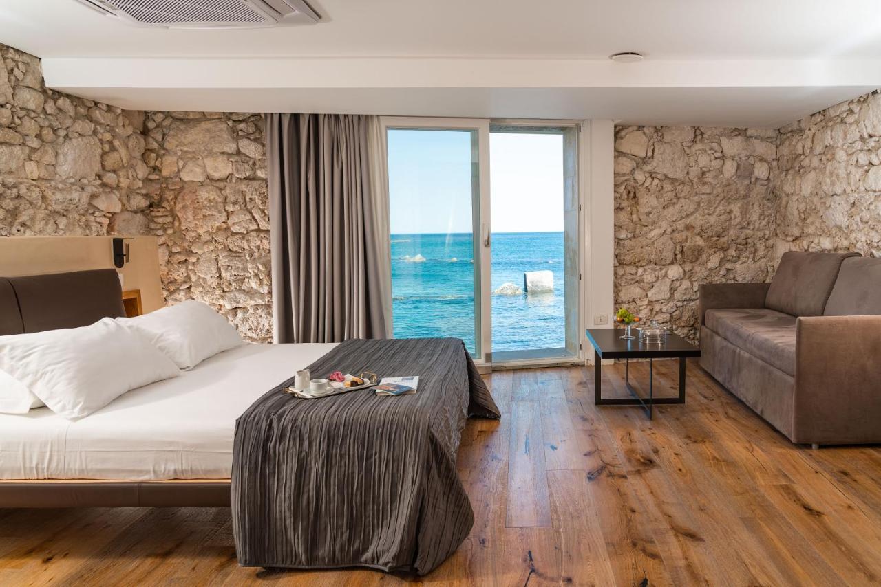Re Dionisio Luxury Suites Syrakusa Exteriör bild
