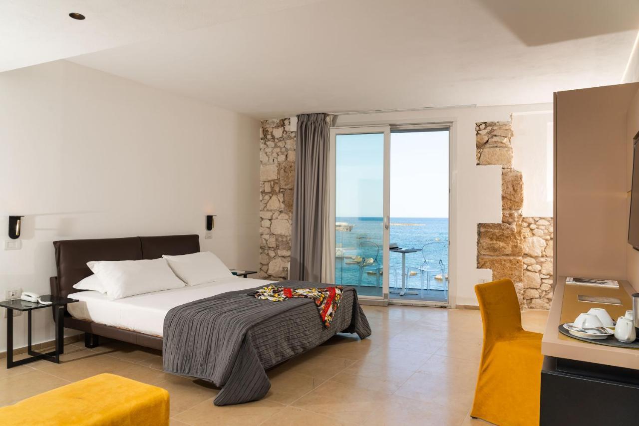 Re Dionisio Luxury Suites Syrakusa Exteriör bild