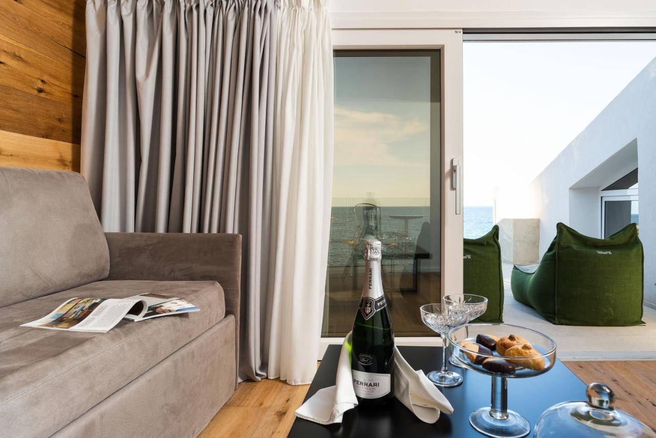 Re Dionisio Luxury Suites Syrakusa Exteriör bild