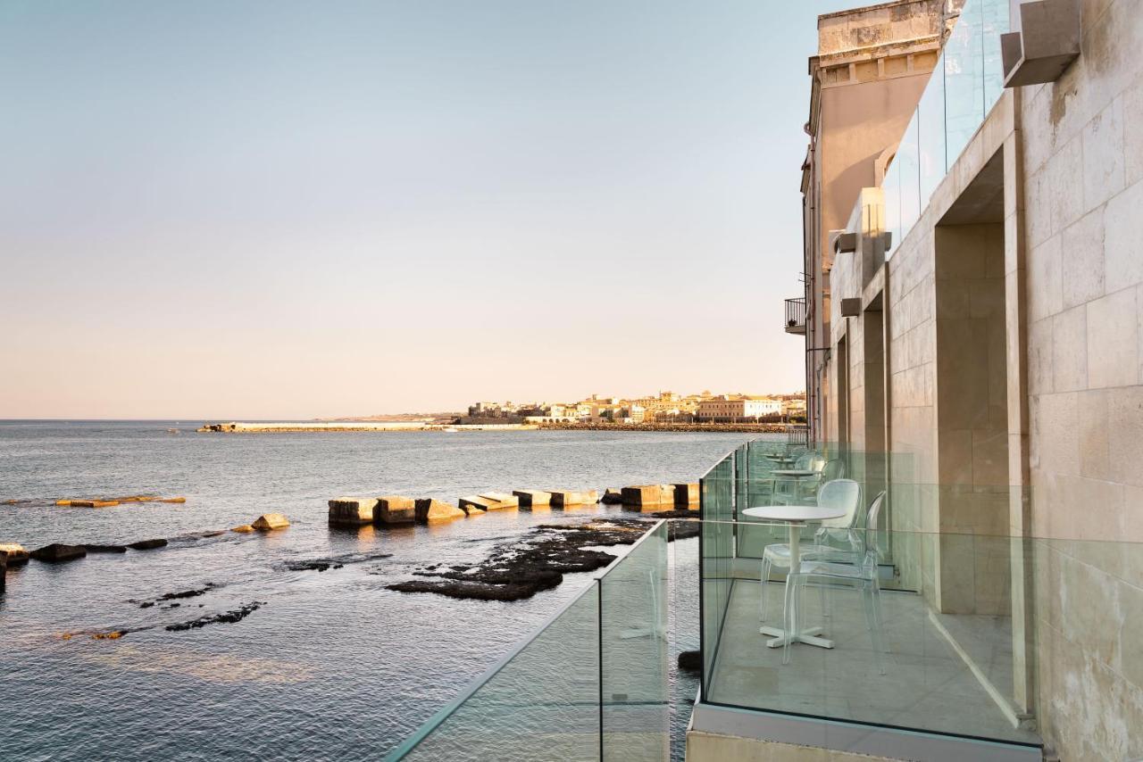 Re Dionisio Luxury Suites Syrakusa Exteriör bild