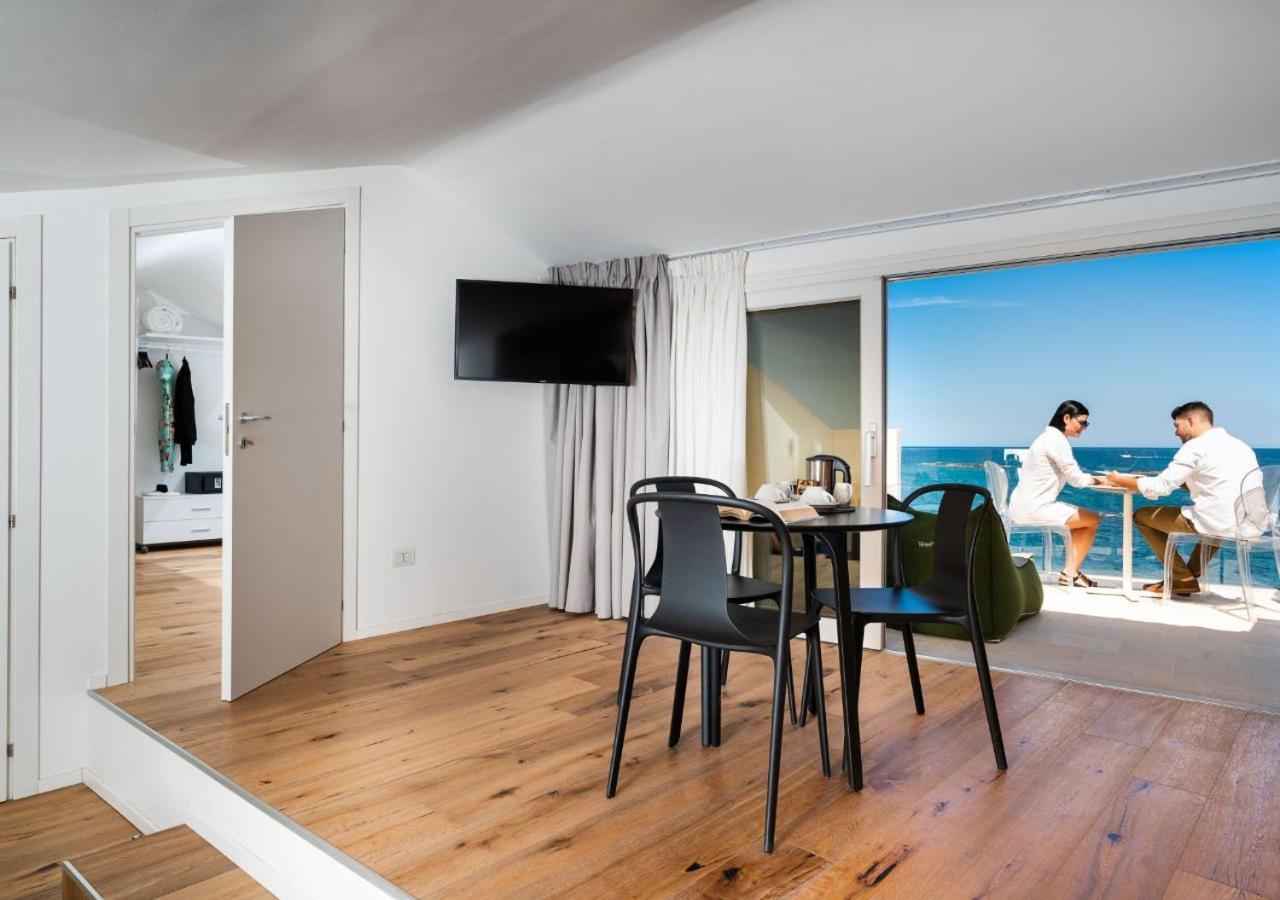 Re Dionisio Luxury Suites Syrakusa Exteriör bild