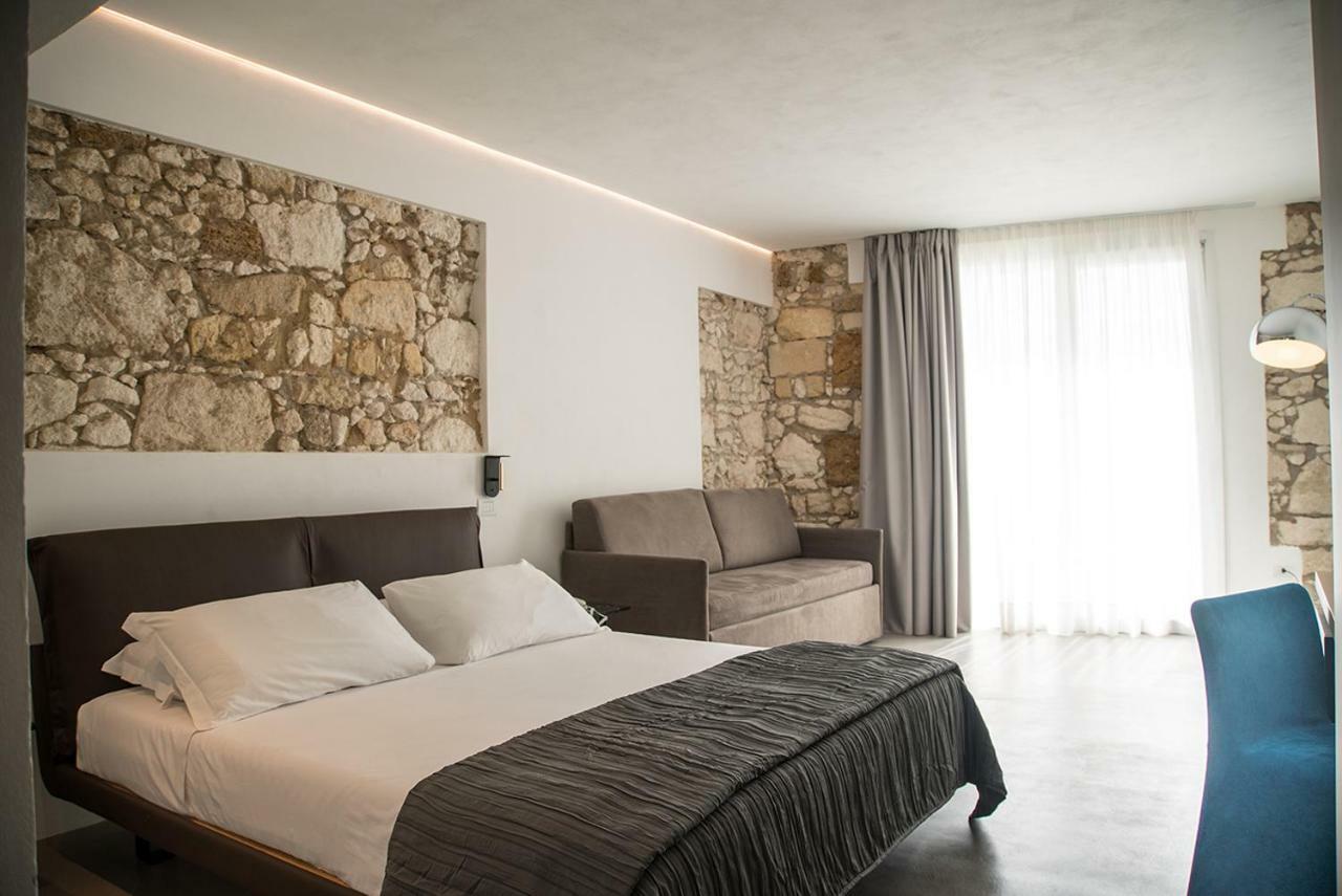 Re Dionisio Luxury Suites Syrakusa Exteriör bild